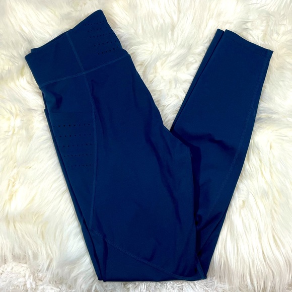 Target Women's Navy High Rise Workout Leggings Size Small - Picture 1 of 6